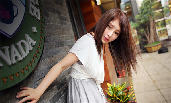 丰城想找一个女性生孩子给报酬-｛找个女人生孩子多少钱｝